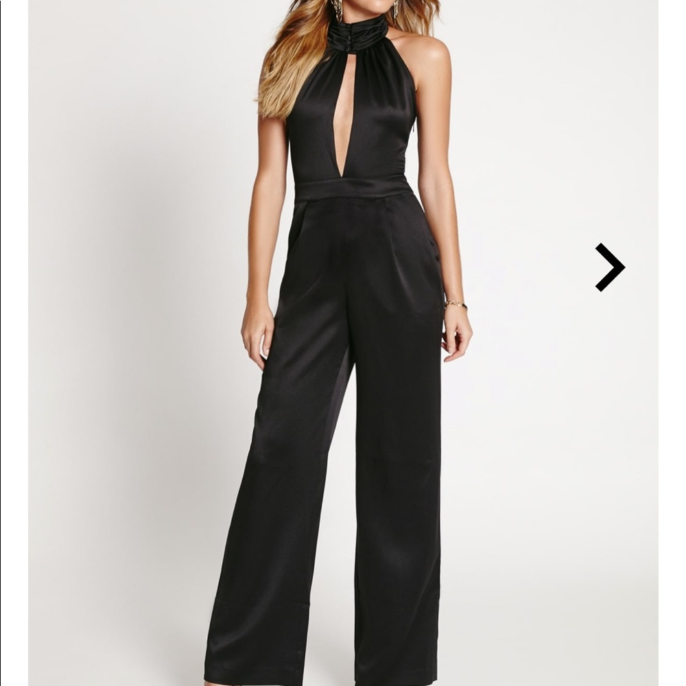 Guess Sleeveless Deep-V Jumpsuit